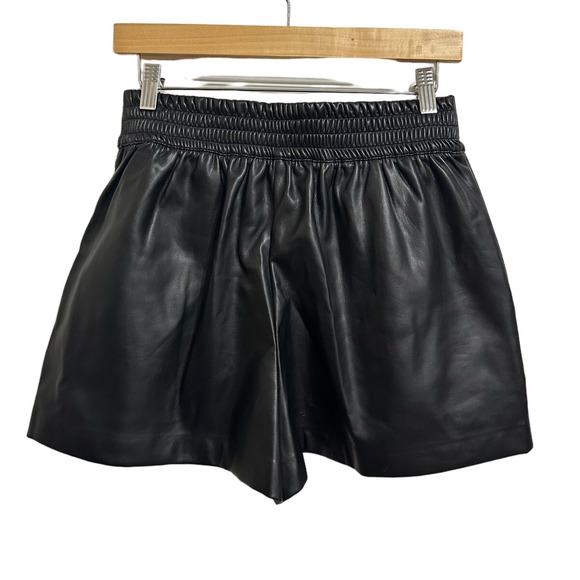 Susana Monaco Faux Leather Pleated Shorts black size Large - Picture 5 of 5